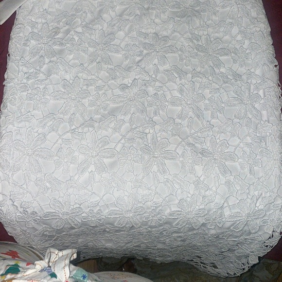 SKIRT H&M Limited Edition Midi White Eyelet Embroidery Skirt - Picture 7 of 11